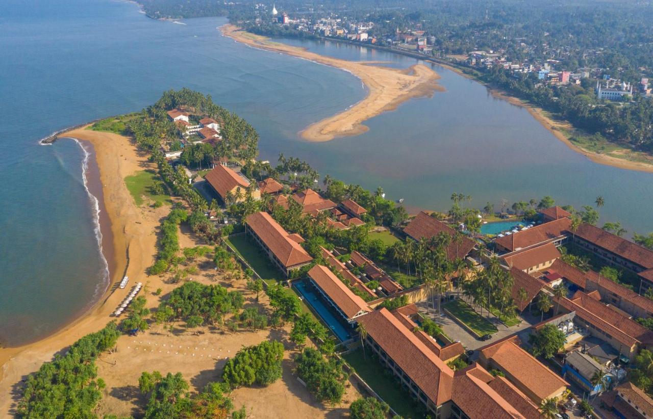 Anantara Kalutara Resort Bagian luar foto